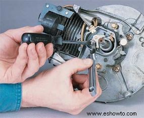 Cómo reparar motores pequeños:consejos y pautas
