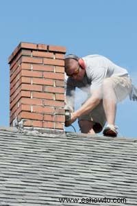 Cómo reparar grietas en la chimenea