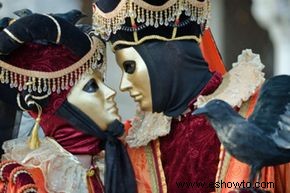 Cómo planificar un baile de máscaras 