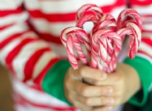La Historia de los Bastones de Caramelo: El Dulce Icónico de Navidad