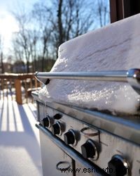 10 consejos para asar a la parrilla en condiciones climáticas adversas 