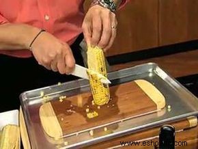 ¿Cómo asar maíz en la mazorca? 