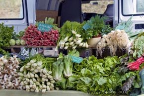 ¿Cuánto puedes ahorrar al no comer comida rápida? 