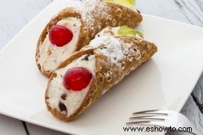 ¿Deberías usar mascarpone o ricotta para los cannoli? 