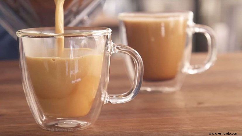 Sin leche, sin espresso, pura ciencia:espumar un café con leche sin lácteos 