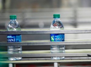 ¿Por qué EE.UU. gasta miles de millones en agua embotellada si el agua del grifo es gratuita?