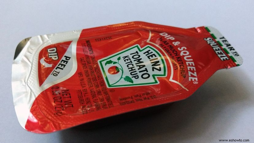 ¿Cuál es la vida útil de un paquete de salsa de tomate? 