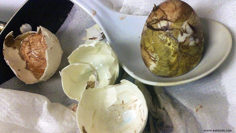 Balut es la comida callejera asiática que tienes que comer para creer 