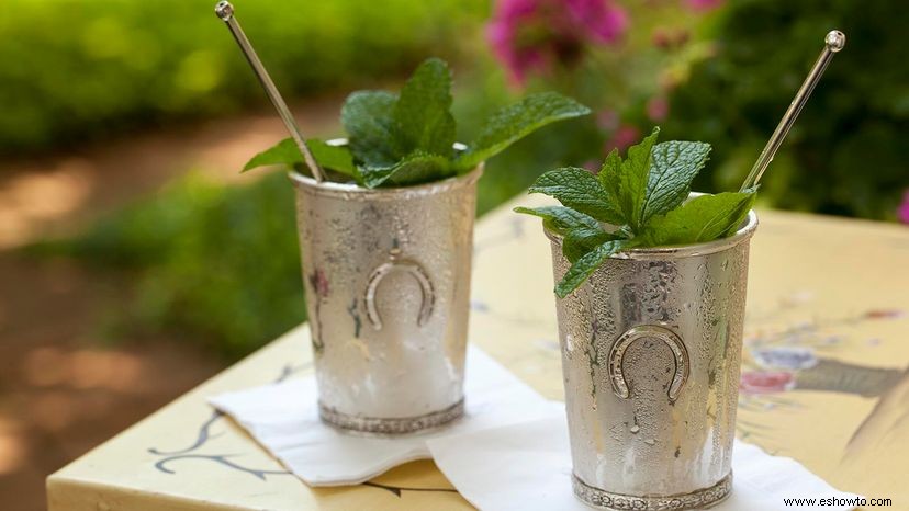 Por qué el Mint Julep es la bebida oficial del Derby de Kentucky 