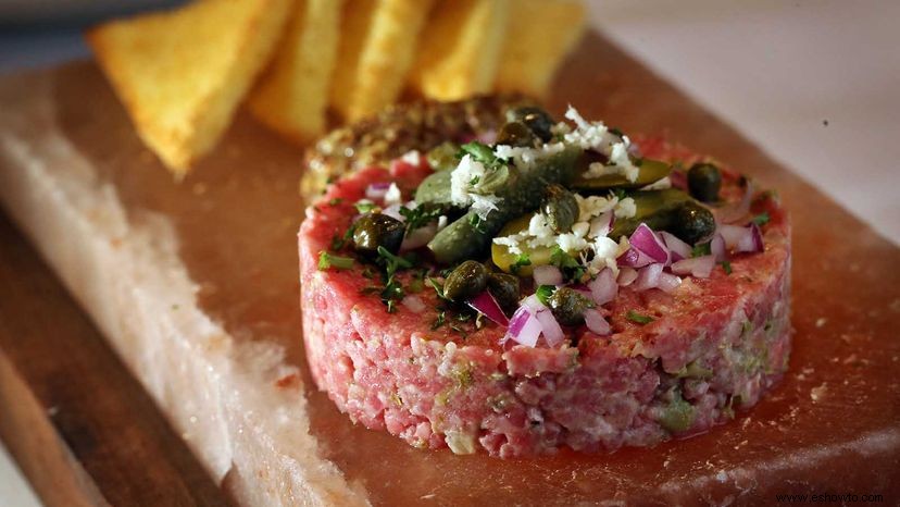 Sí, Steak Tartare es seguro para comer 