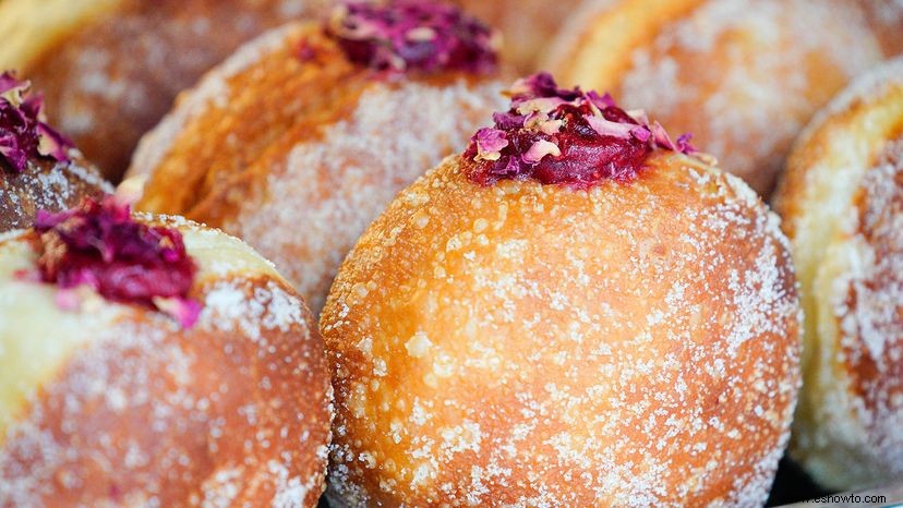 ¡Es Martes Gordo! Comer un Pączki polaco 