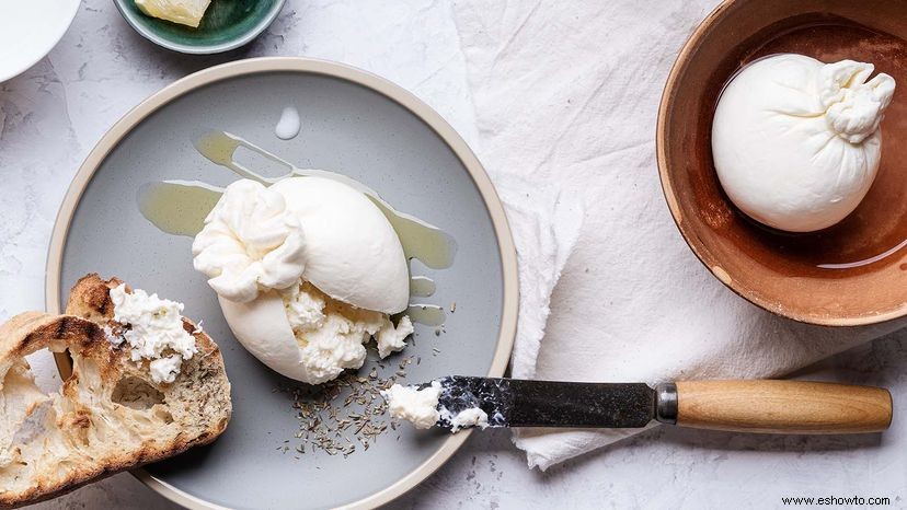 ¿Cuál es la diferencia entre burrata y mozzarella? 