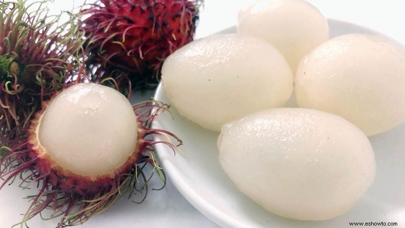 El rambután es el primo más peludo de la fruta del lichi 