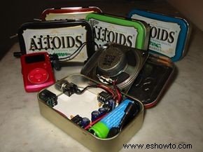 Cómo hacer un altavoz con una lata de Altoids 