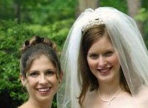 Guía experta: Cómo elegir a la dama de honor perfecta para tu boda