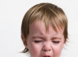 10 consejos expertos para manejar rabietas infantiles en vacaciones familiares