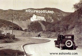 13 de julio:se erigió el letrero de Hollywood 