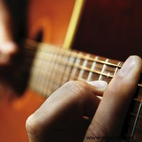 Cómo funcionan los rellenos de acordes de guitarra 