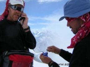 Cómo funcionan los cargadores de teléfonos celulares de cuerda 