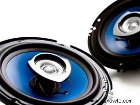 ¿Cómo obtengo el mejor sonido del sistema de audio de mi automóvil? 