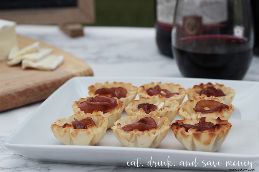 Tartaletas de cebolla caramelizada con brie y balsámico 