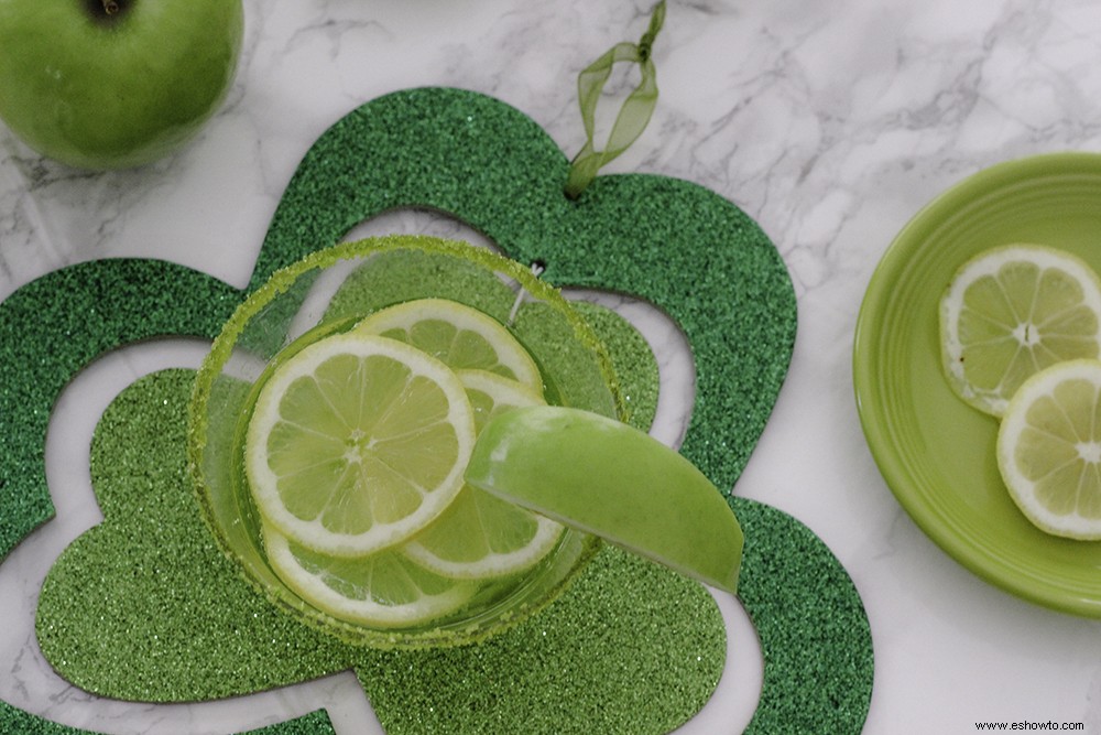 Receta Lucky 7UP Sour Apple Spritzer 