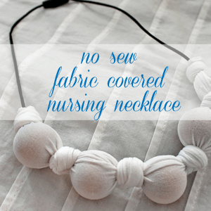 Collar de enfermería cubierto de tela sin coser 