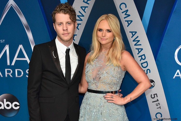 Miranda Lambert muestra inspiradora pérdida de peso en nuevas fotos 