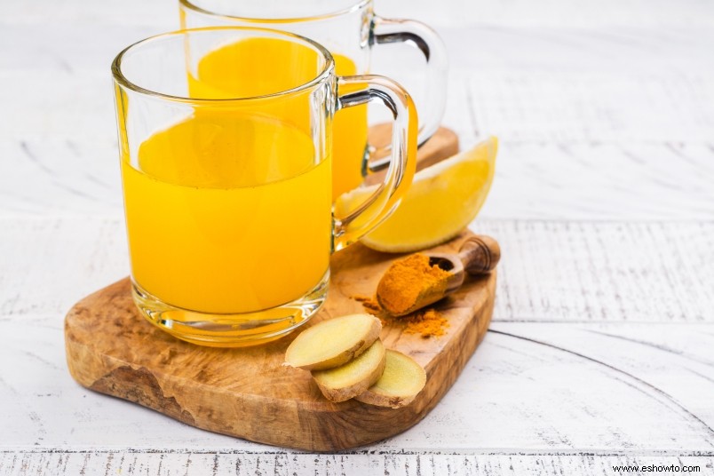 Este té casero de 2 ingredientes aplanará tu barriga antes del verano 