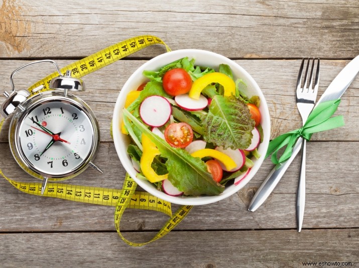 La dieta Dubrow es un giro en el ayuno que podría ayudarlo a perder peso y retrasar el envejecimiento 