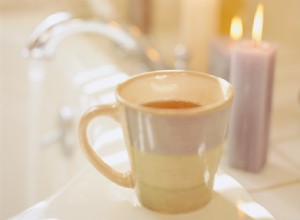 Baños relajantes de té de hierbas: tu spa casero cuando la manzanilla no basta