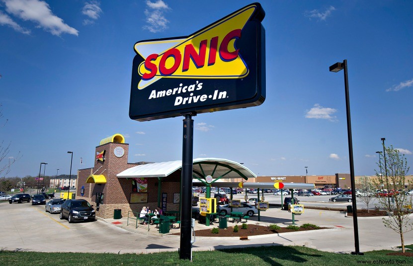 Sonic Drive-In reconoce violación de seguridad que afecta a millones de clientes 