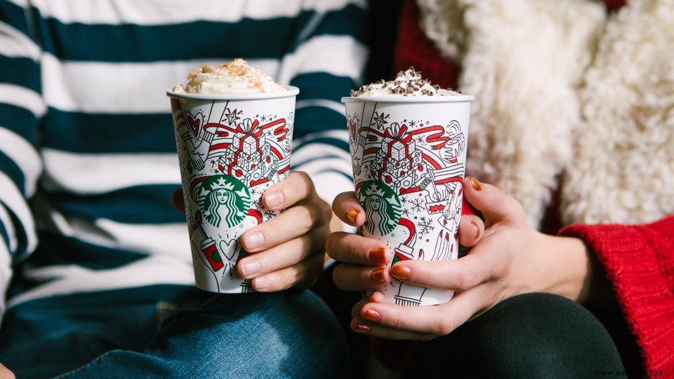 Starbucks agregó dos nuevas bebidas navideñas y *Spoiler* son deliciosas 