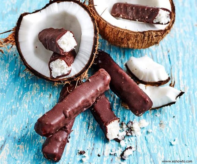 Deshazte de los azúcares refinados con estas barras dulces y saladas de chocolate, coco y sal marina 