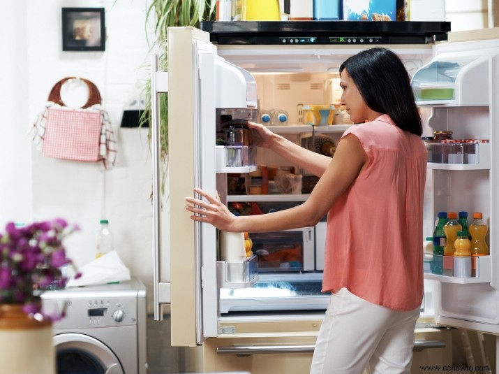 Este simple truco puede ayudarte a organizar las sobras en tu refrigerador sin usar Tupperware 