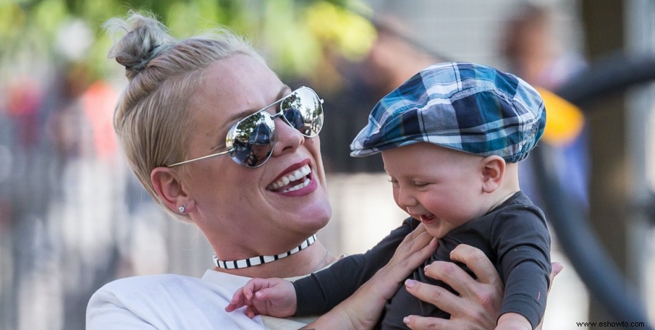 Pink le recuerda al mundo que tiene a los niños más lindos en el primer cumpleaños de su hijo 