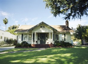 15 Ideas Expertas de Paisajismo para un Patio Delantero Espectacular