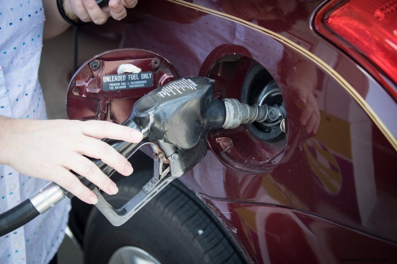 ¿La gasolina premium es un desperdicio de su dinero? 