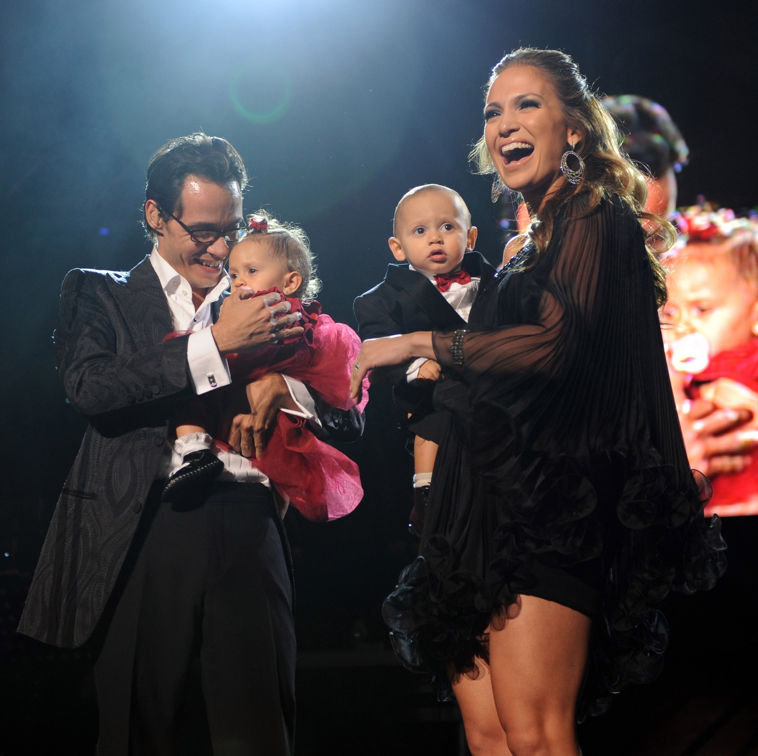 Jennifer Lopez comparte un video de Sweet Home para celebrar el cumpleaños de sus mellizos 