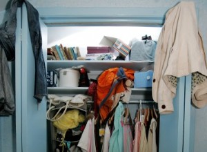 Cómo Vencer el Desorden Oculto  Detrás de Puertas Cerradas : Consejos del Experto Peter Walsh