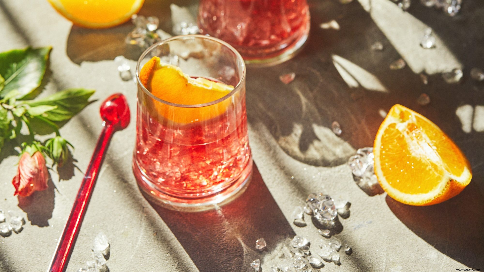 Cómo hacer un cóctel Sbagliato, el toque Spritzy en un Negroni 