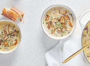 Sopa Cremosa de Champiñones con Cebollino: Receta Fácil y Rica en Umami