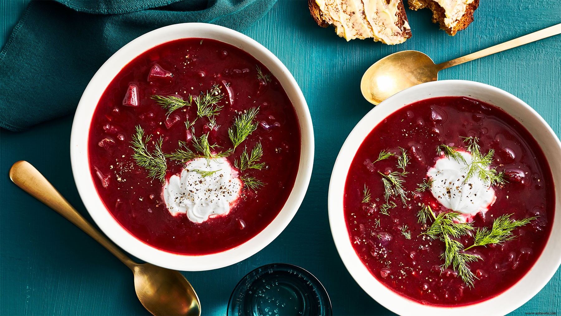 Borscht de col lombarda y remolacha 