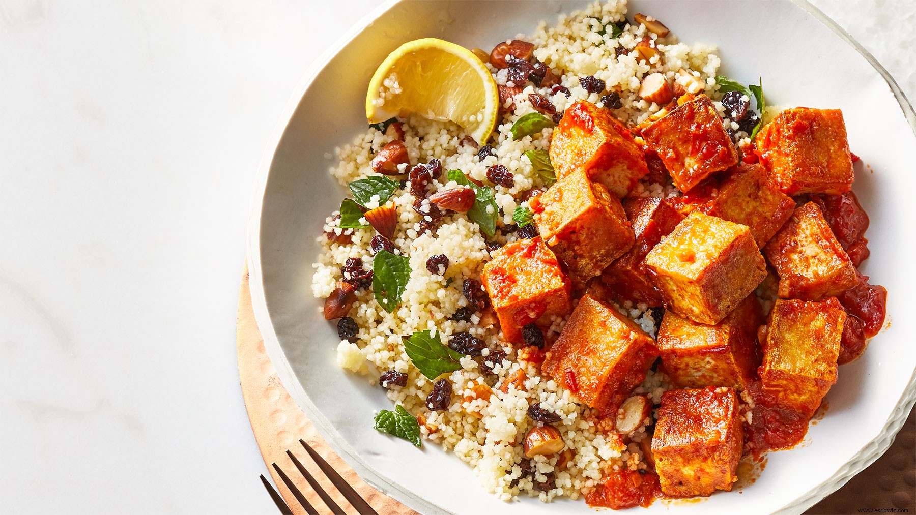 Tofu picante y dulce con cuscús 