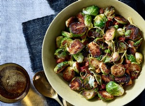 Coles de Bruselas Crujientes con Panceta y Limón: Receta Irresistible