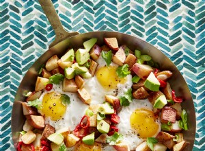 Hash de Patata con Huevo y Aguacate: Receta Vegetariana Rápida en Una Sartén