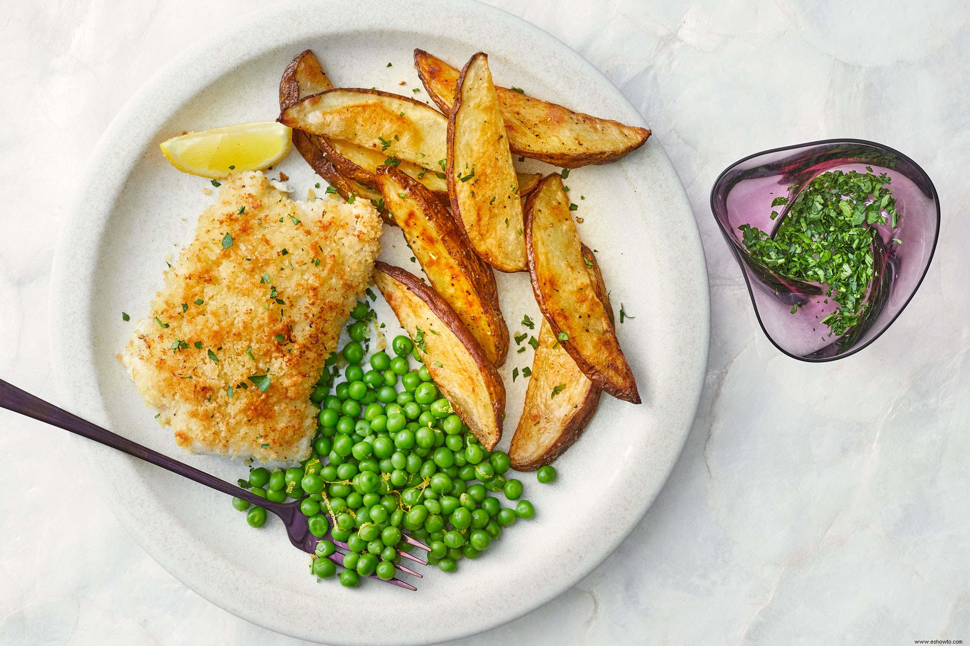 Sartén De Pescado Y Patatas Fritas 