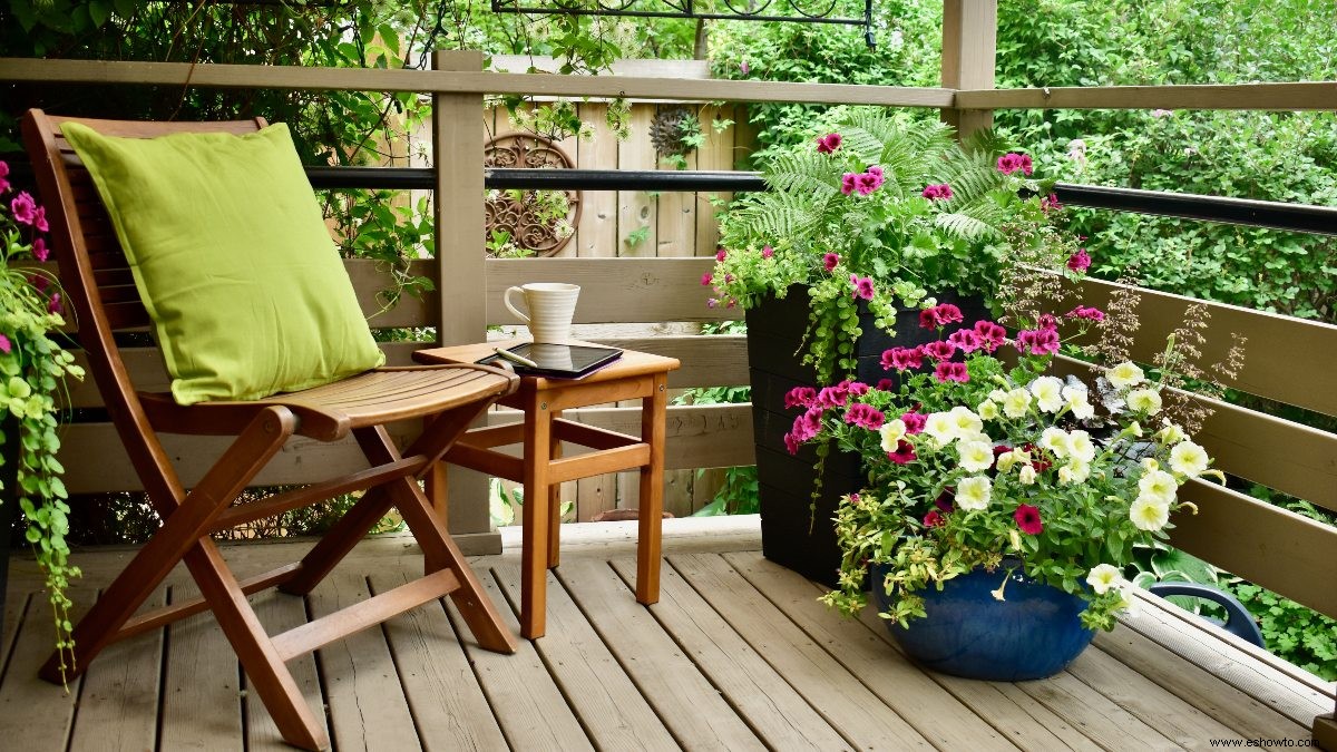 Estas ideas económicas para decorar el patio trasero te ayudarán a encontrar tu estilo de verano 
