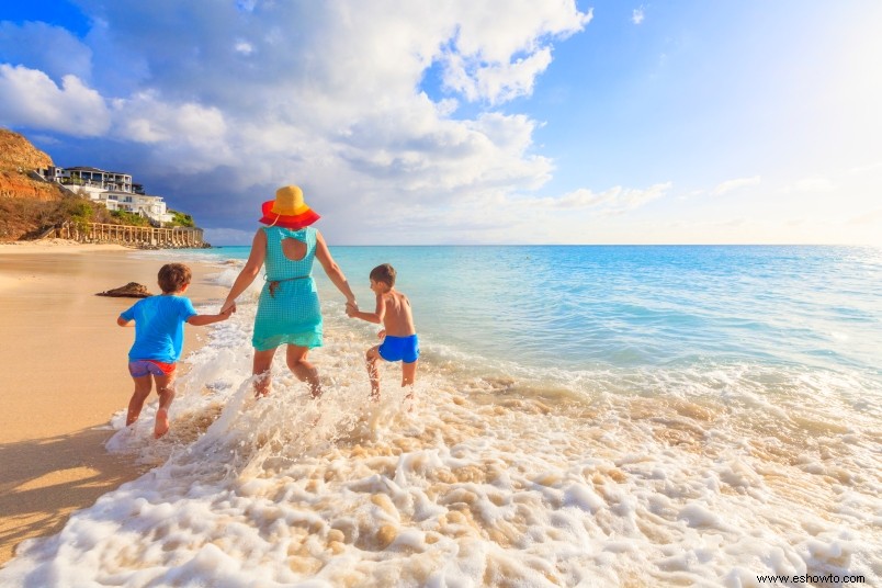 4 Maneras de Realmente Pagar unas Vacaciones Familiares 