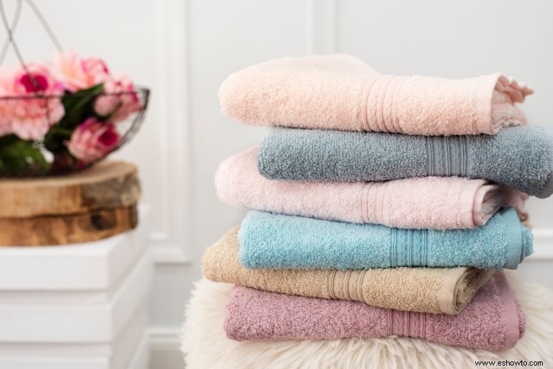 ¿Con qué frecuencia debe lavar sus toallas? 
